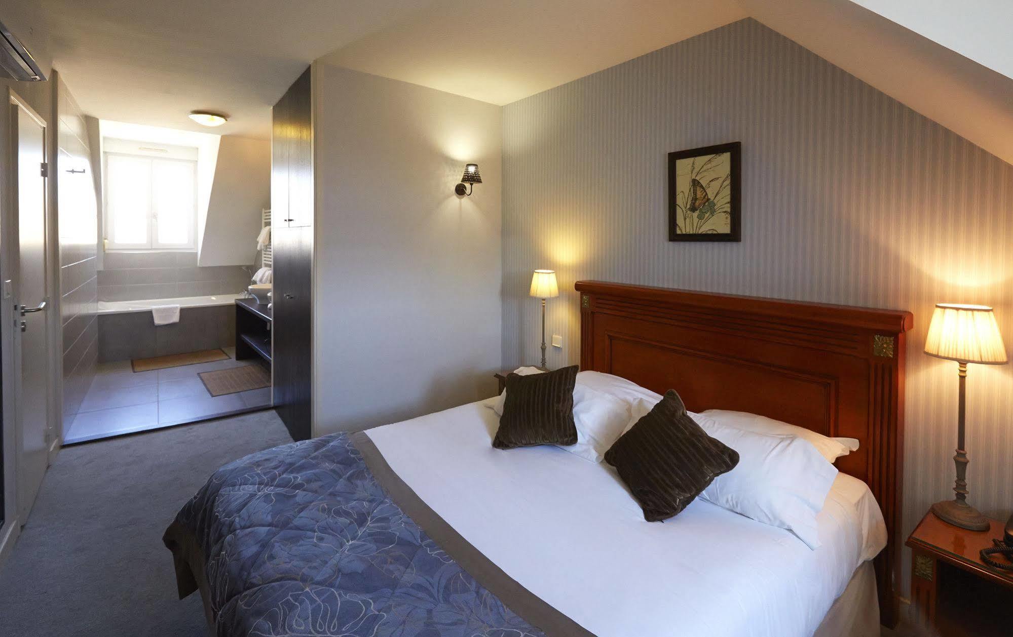 Hotel La Cour De La Paix Beaune  Esterno foto